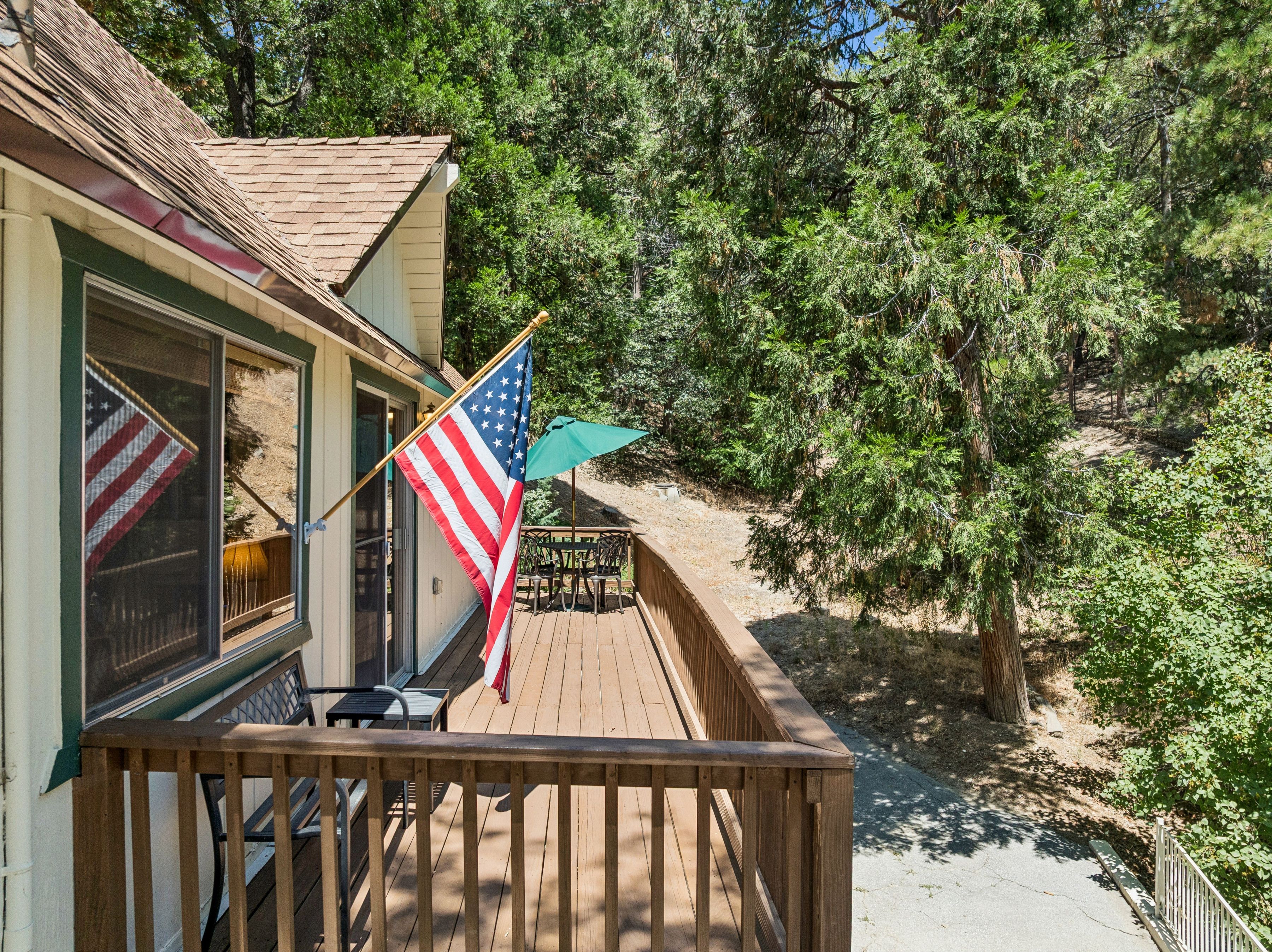  27376 Alpen Drive, Lake Arrowhead, CA 92352 - 物件實景