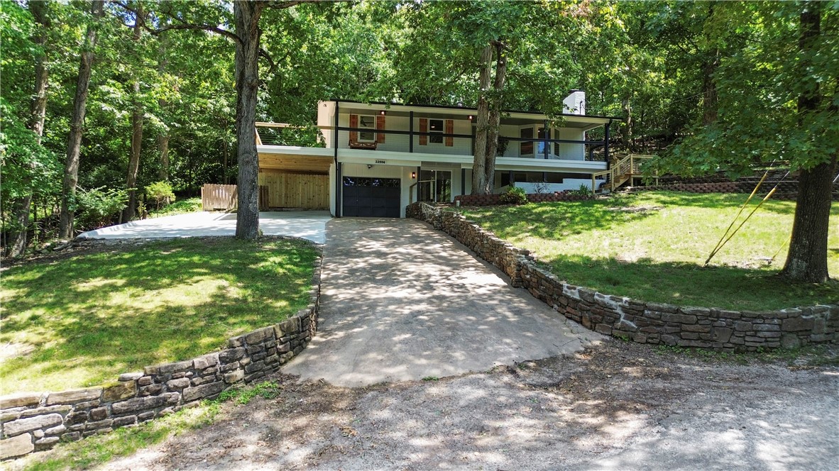 Springdale, Arkansas, 72764, United States, 3 Bedrooms Bedrooms, ,3 BathroomsBathrooms,Residential,For Sale,1877272