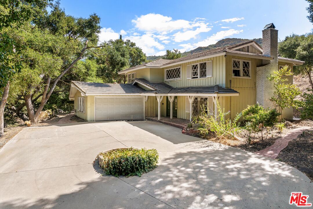 Calabasas, California, 91302, United States, 5 Bedrooms Bedrooms, ,4 BathroomsBathrooms,Residential,For Sale,1911513