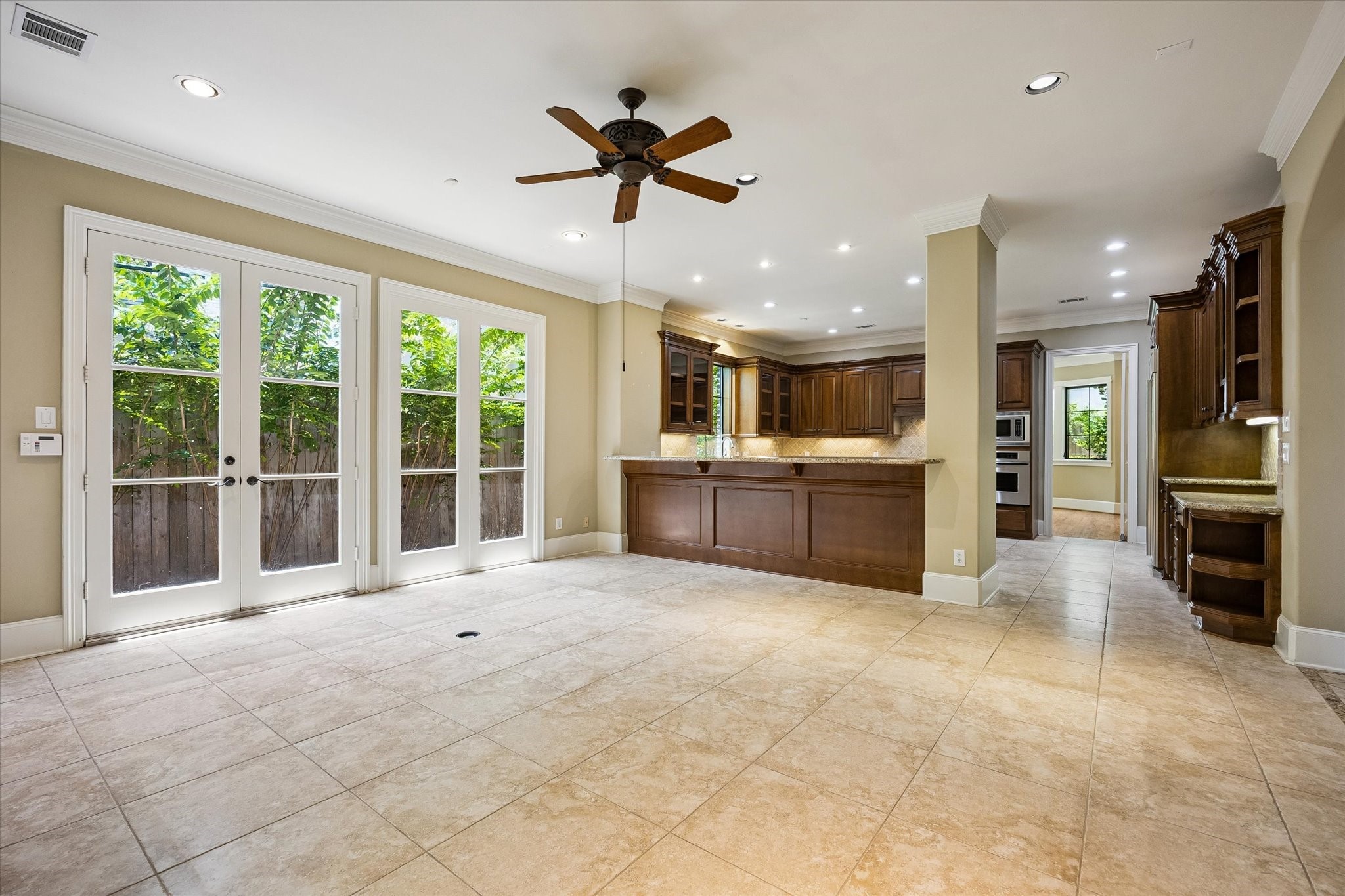  28 Hackberry Lane C - 物件實景