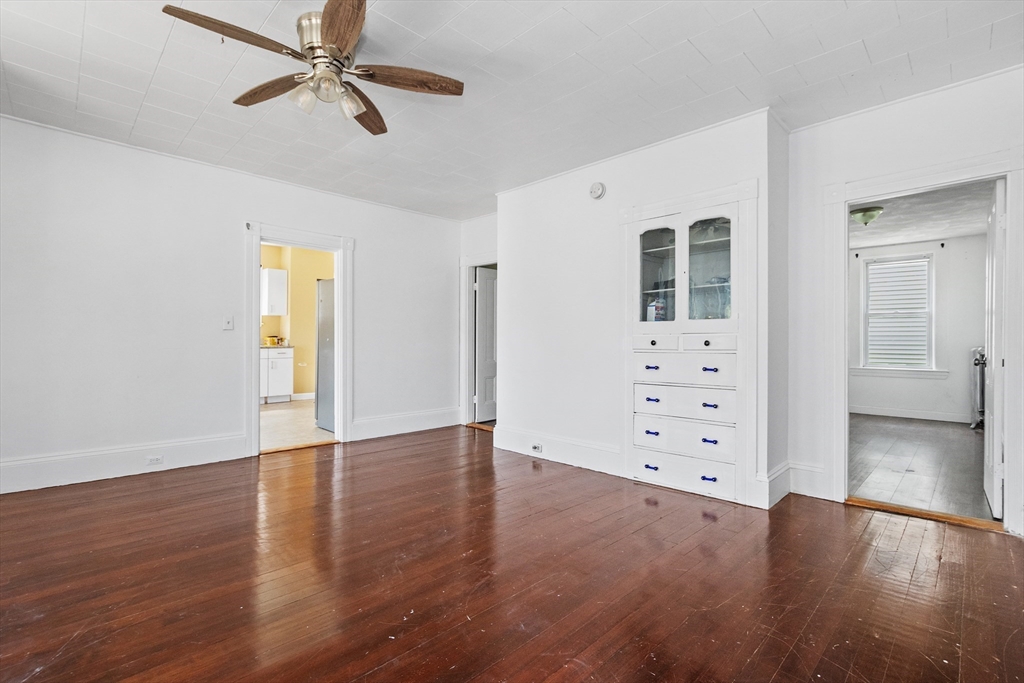 Quincy, Massachusetts, 02169, United States, 4 Bedrooms Bedrooms, ,2 BathroomsBathrooms,Residential,For Sale,1919817