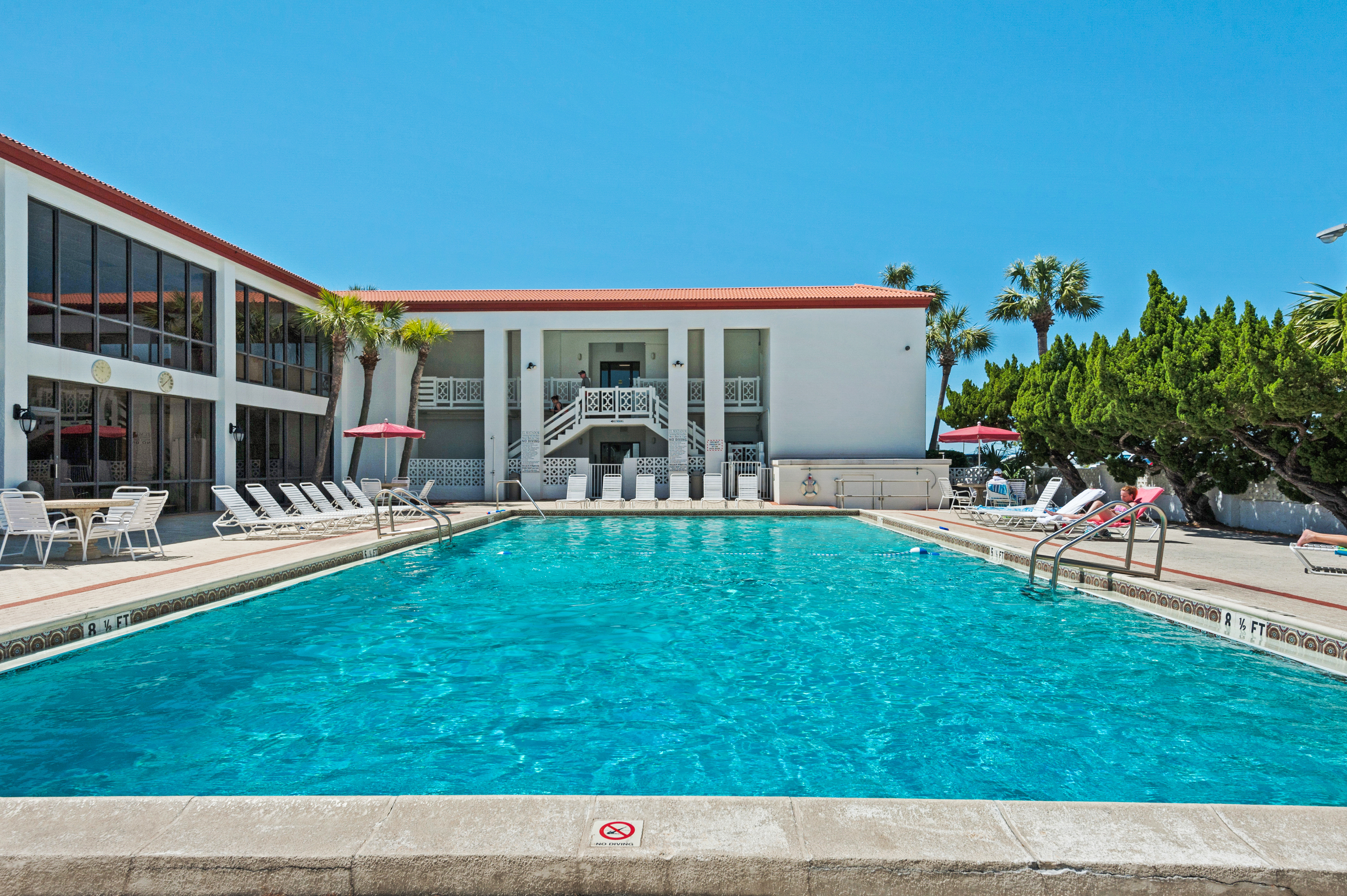  Top-Floor Studio Condo Ideal As Vacation Home Or Rental Investment - 物件實景