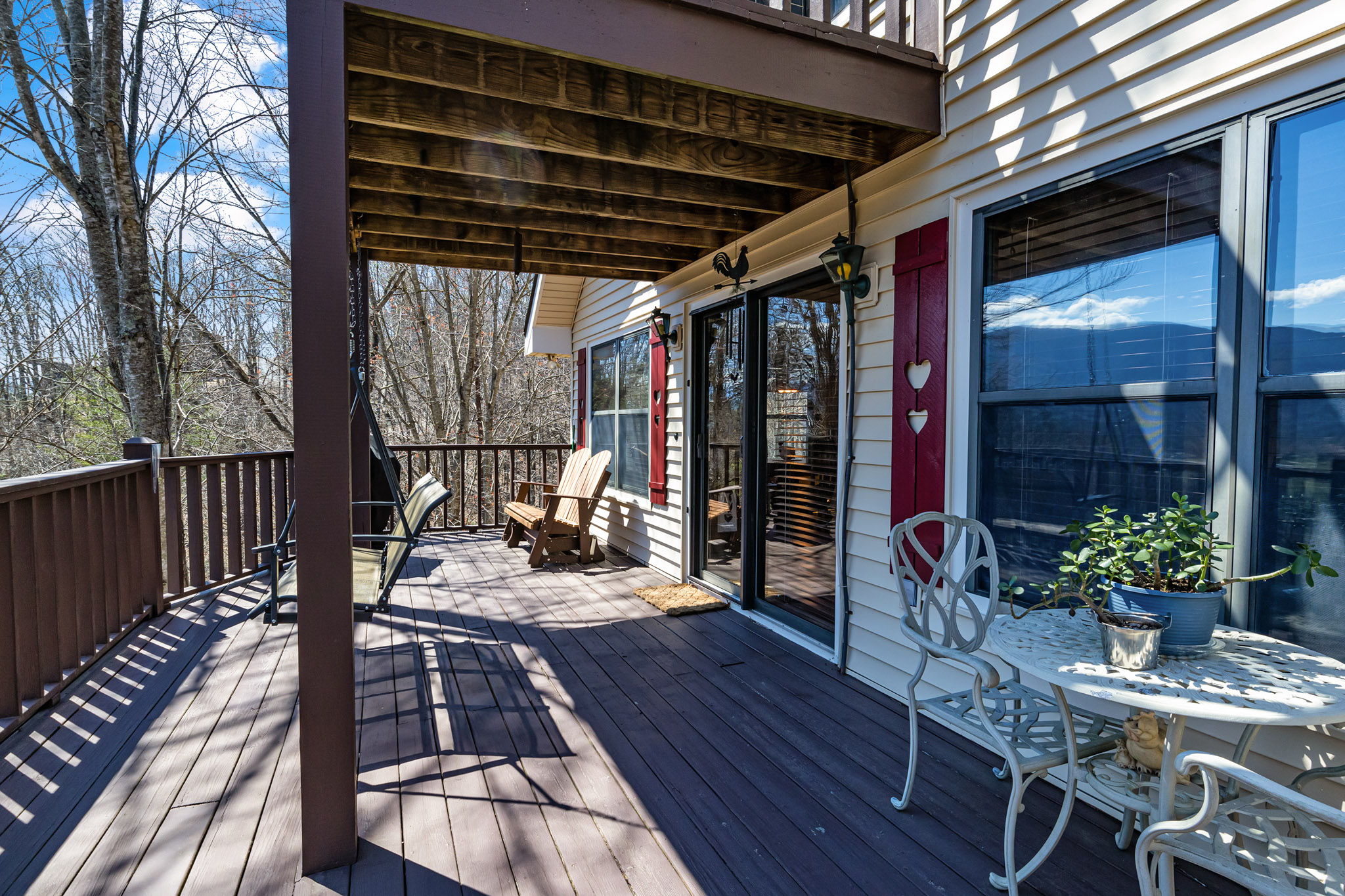 Sevierville, Tennessee, 37862, United States, 2 Bedrooms Bedrooms, ,3 BathroomsBathrooms,Residential,For Sale,1977968