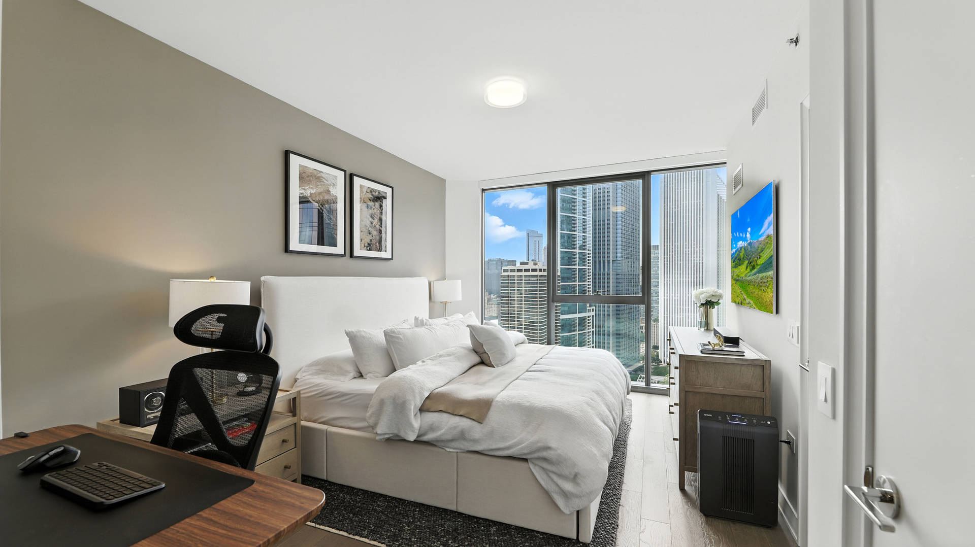 Chicago, Illinois, 60601, United States, 1 Bedroom Bedrooms, ,1 BathroomBathrooms,Residential,For Sale,1927498