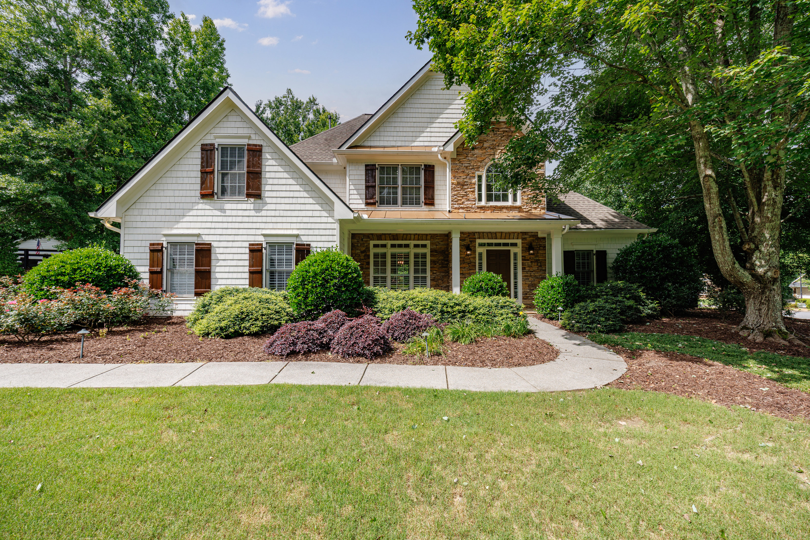  Stunning Craftsman-Style Home Featuring a Desirable Primary Suite on Main Level - 物件實景
