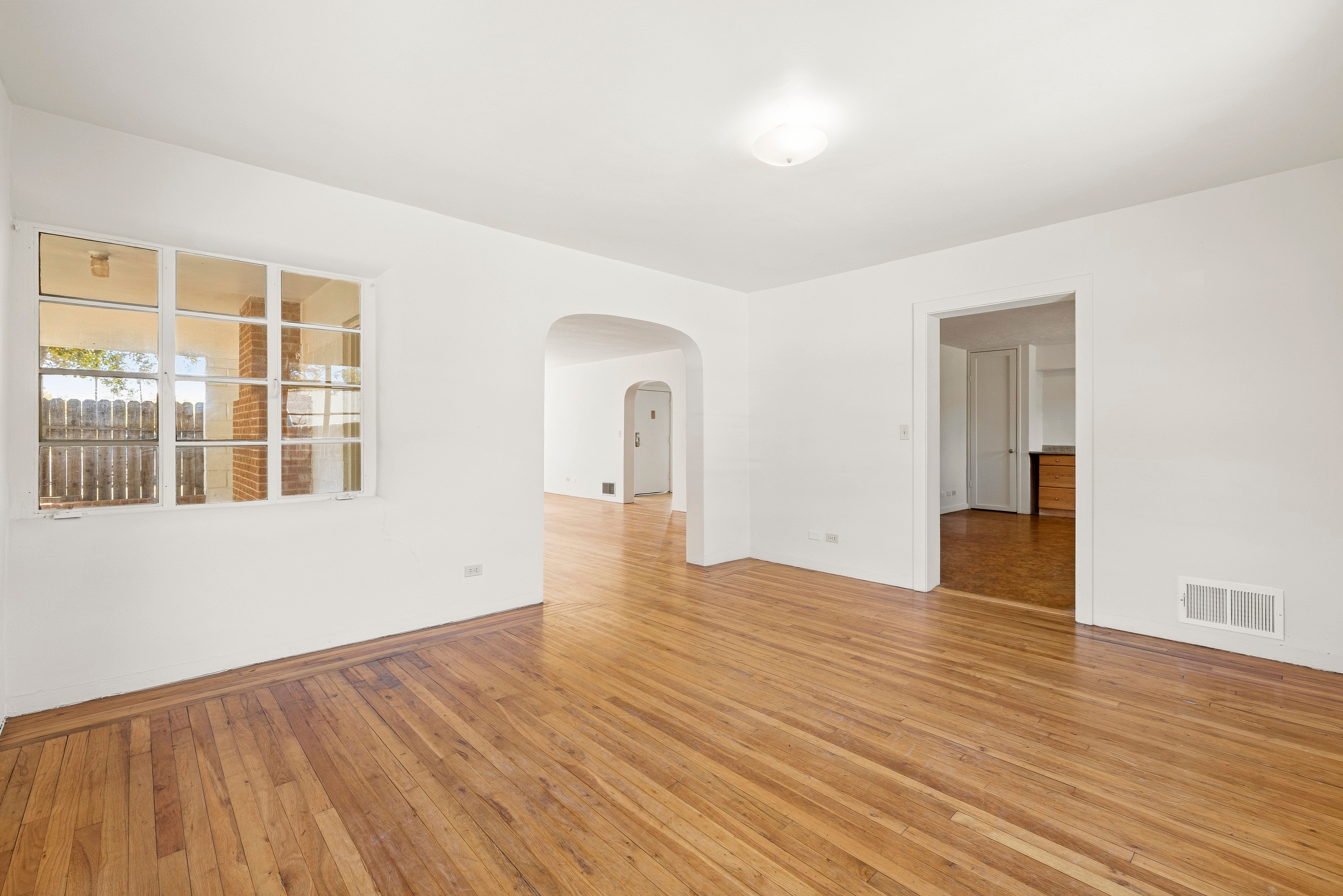  1241 Arcade Boulevard, Sacramento, CA 95815 - 物件實景