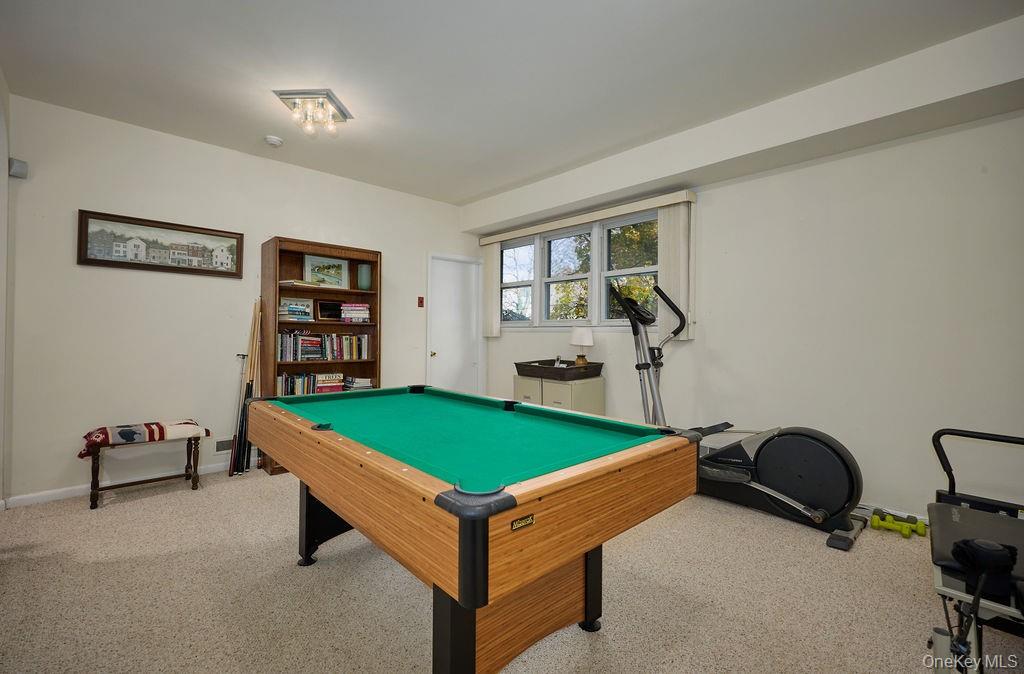 New Rochelle, New York, 10804, United States, 4 Bedrooms Bedrooms, ,3 BathroomsBathrooms,Residential,For Sale,1991055