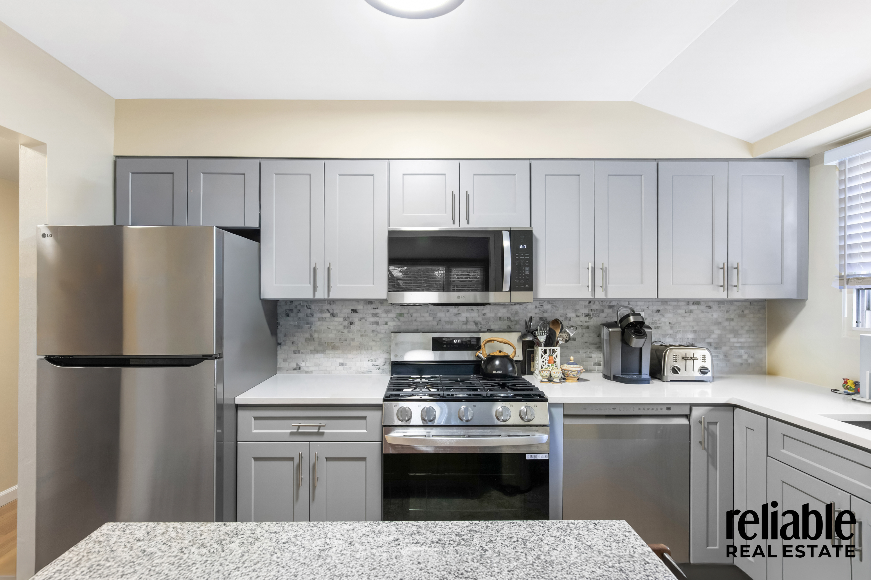 Bayside, New York, 11361, United States, 3 Bedrooms Bedrooms, ,3 BathroomsBathrooms,Residential,For Sale,1941734