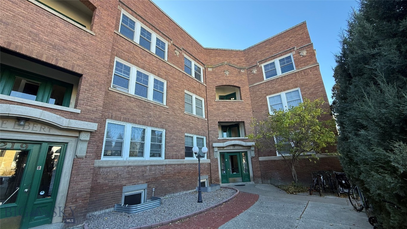 Livingston, Montana, 59047, United States, ,Residential,For Sale,1989118