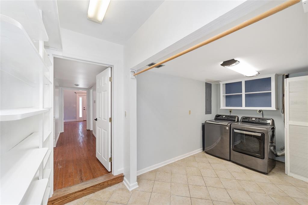 Gainesville, Florida, 32607, United States, 4 Bedrooms Bedrooms, ,3 BathroomsBathrooms,Residential,For Sale,1905879