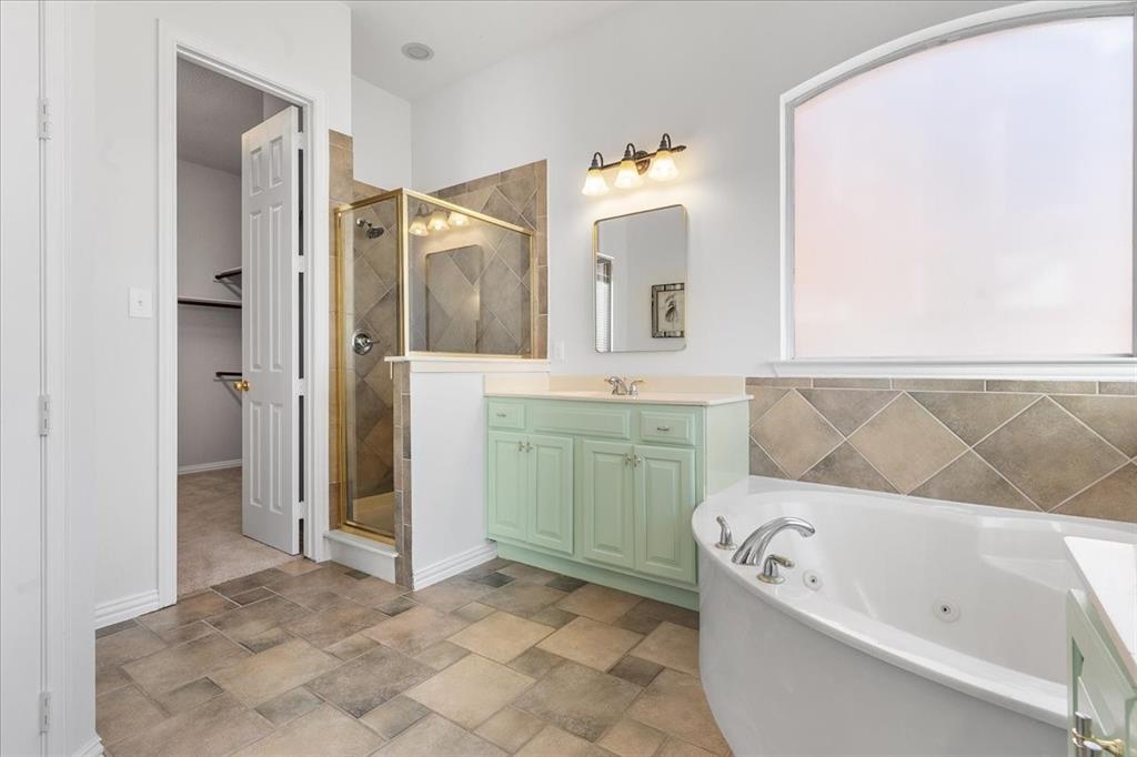 Rowlett, Texas, 75089, United States, 4 Bedrooms Bedrooms, ,4 BathroomsBathrooms,Residential,For Sale,2006168