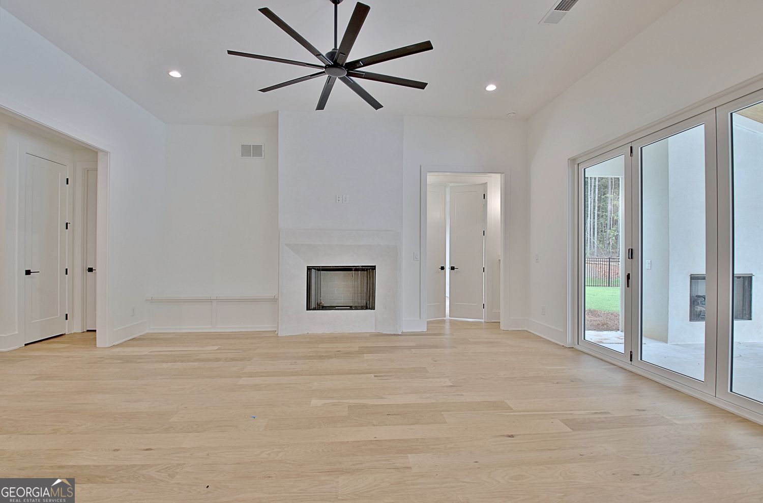 Tyrone, Georgia, 30290, United States, 6 Bedrooms Bedrooms, ,6 BathroomsBathrooms,Residential,For Sale,1859039