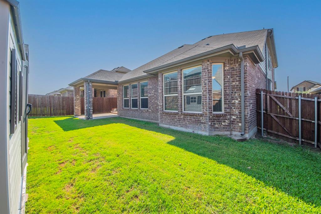Fort Worth, Texas, 76179, United States, 4 Bedrooms Bedrooms, ,4 BathroomsBathrooms,Residential,For Sale,1978129