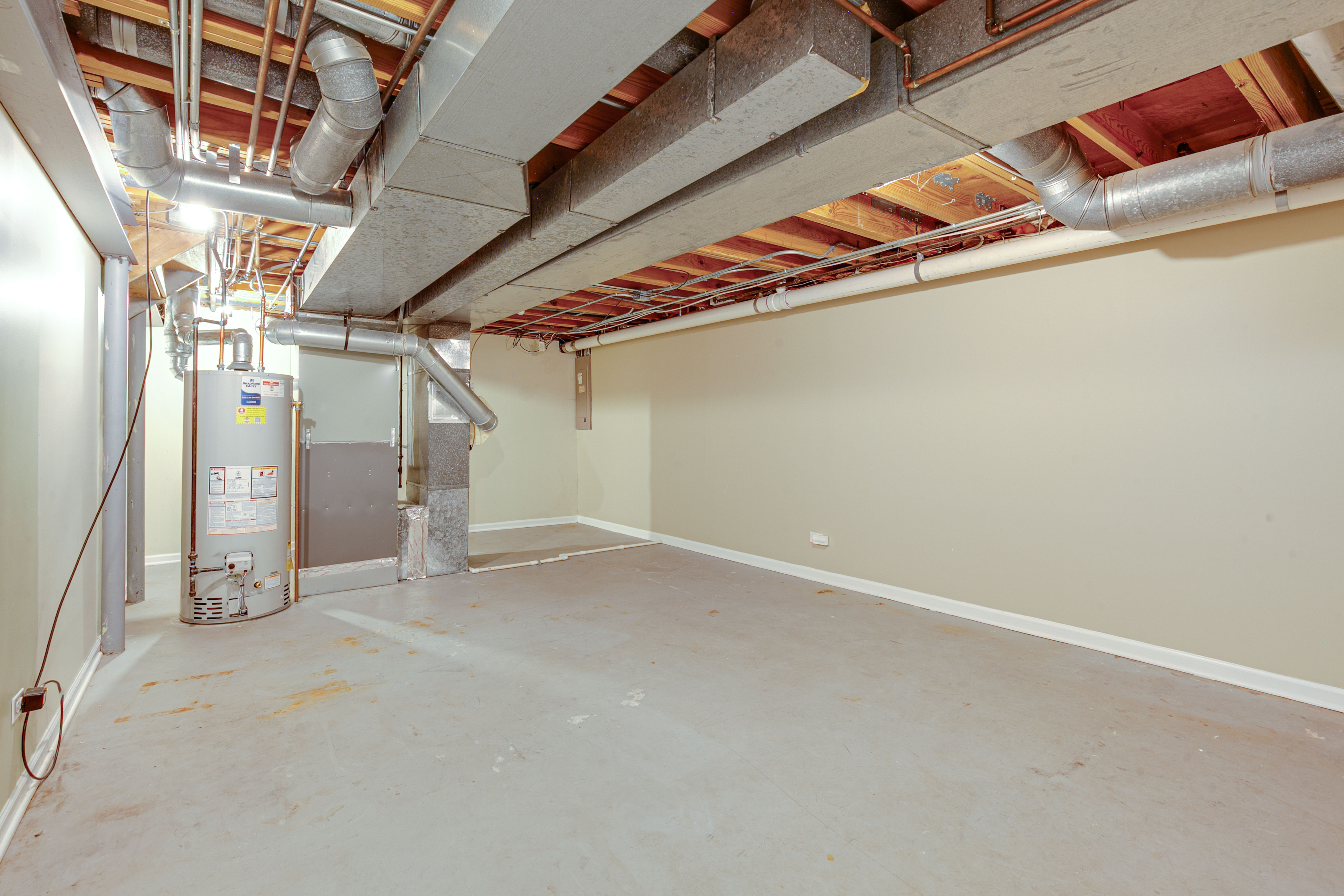  Welcome to this Lovely Colonial Home - 物件實景