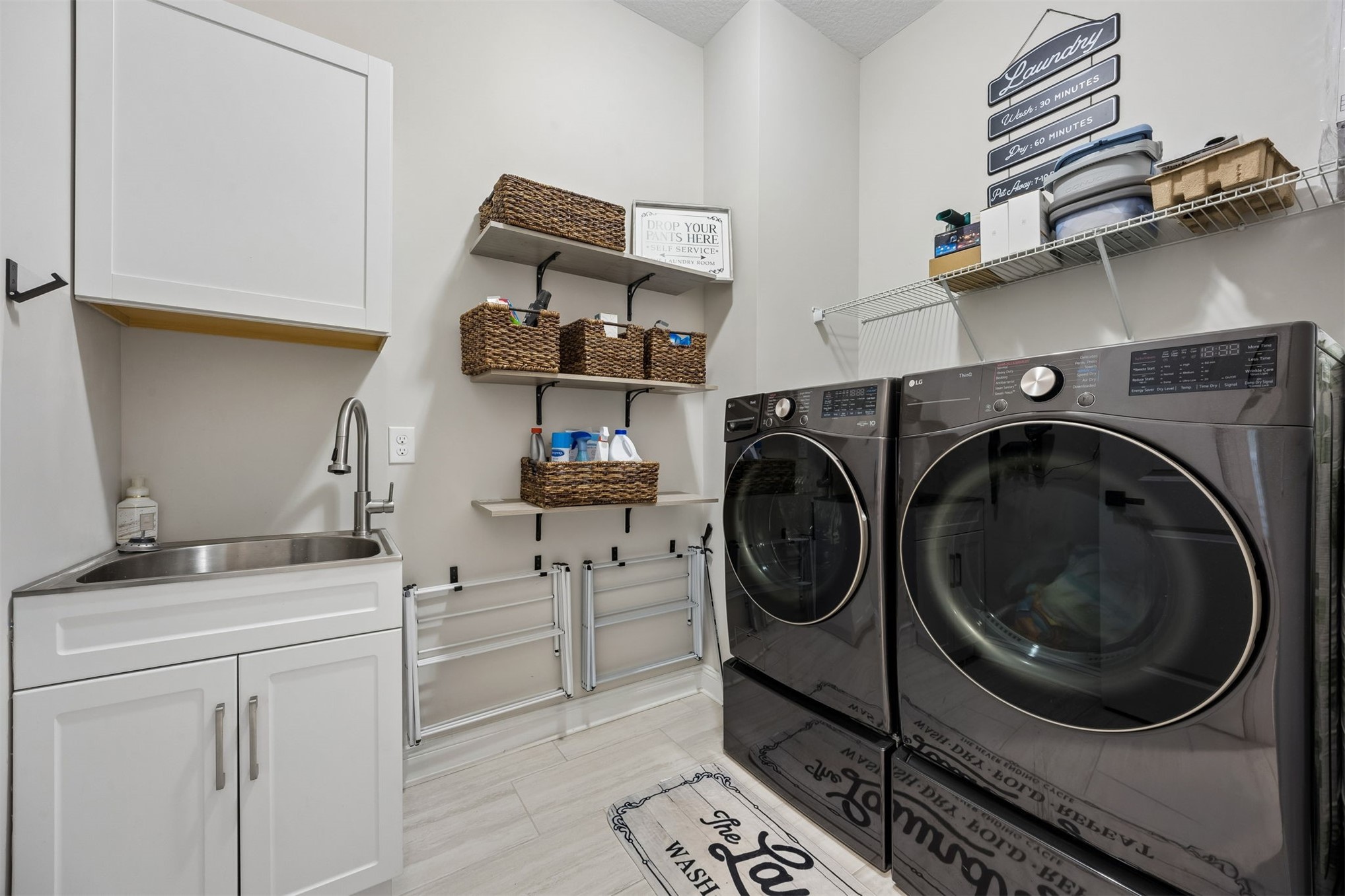 Fernandina Beach, Florida, 32034, United States, 3 Bedrooms Bedrooms, ,2 BathroomsBathrooms,Residential,For Sale,2031071