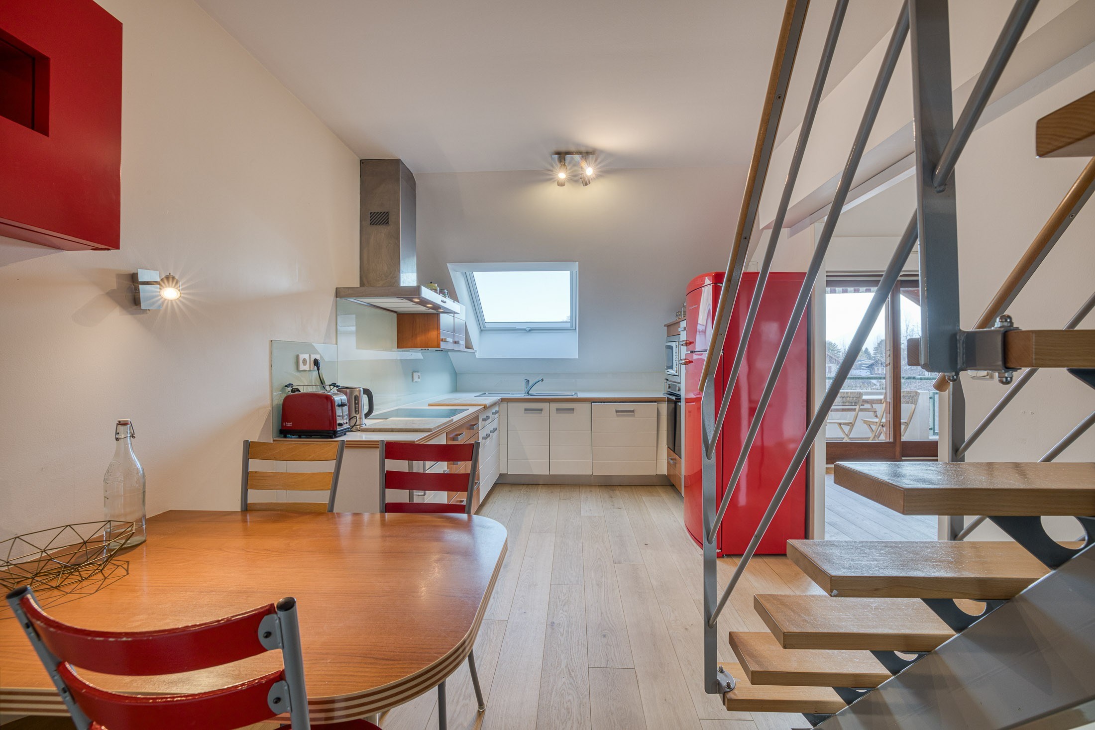  Top-floor apartment just steps from the lake – Absolute tranquillity and south-… - 物件實景