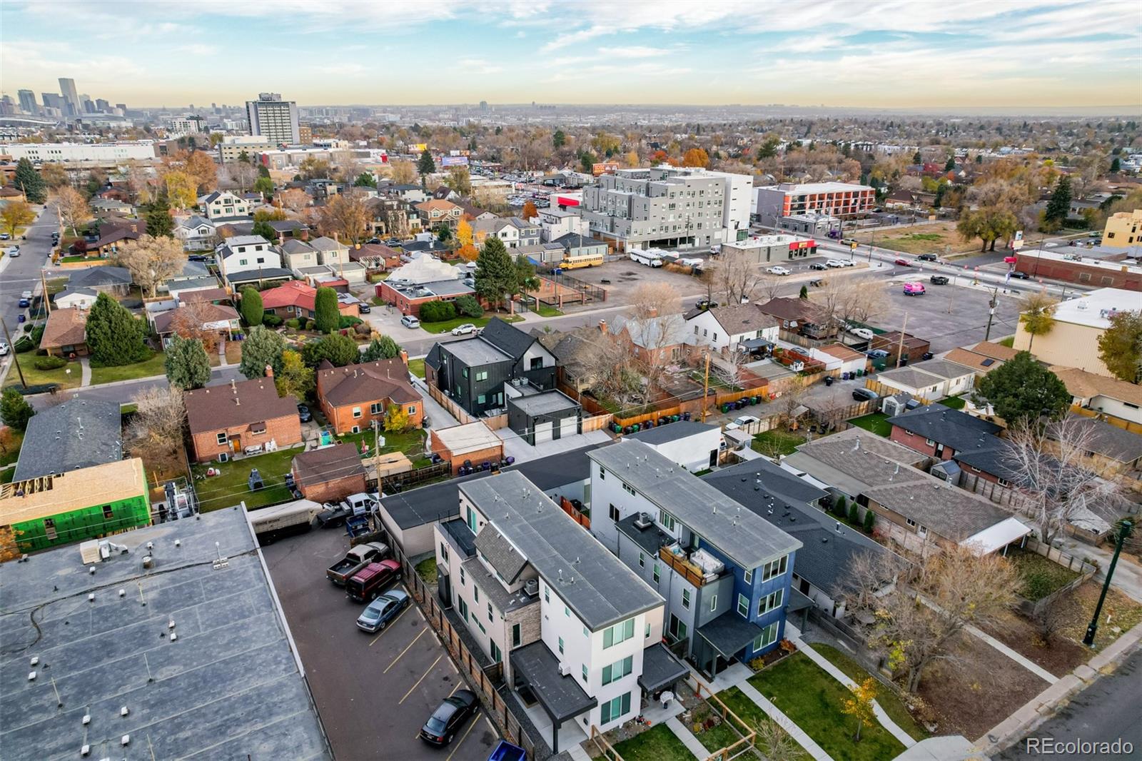 Denver, Colorado, 80204, United States, 3 Bedrooms Bedrooms, ,1 BathroomBathrooms,Residential,For Sale,1990930