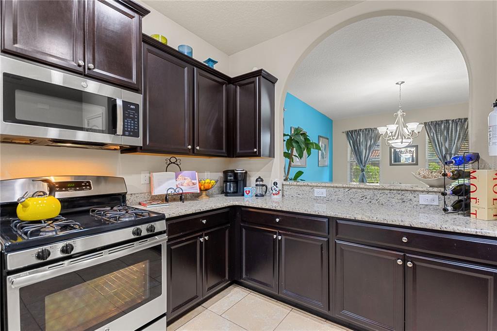 Davenport, Florida, 33837, United States, 5 Bedrooms Bedrooms, ,5 BathroomsBathrooms,Residential,For Sale,1999556