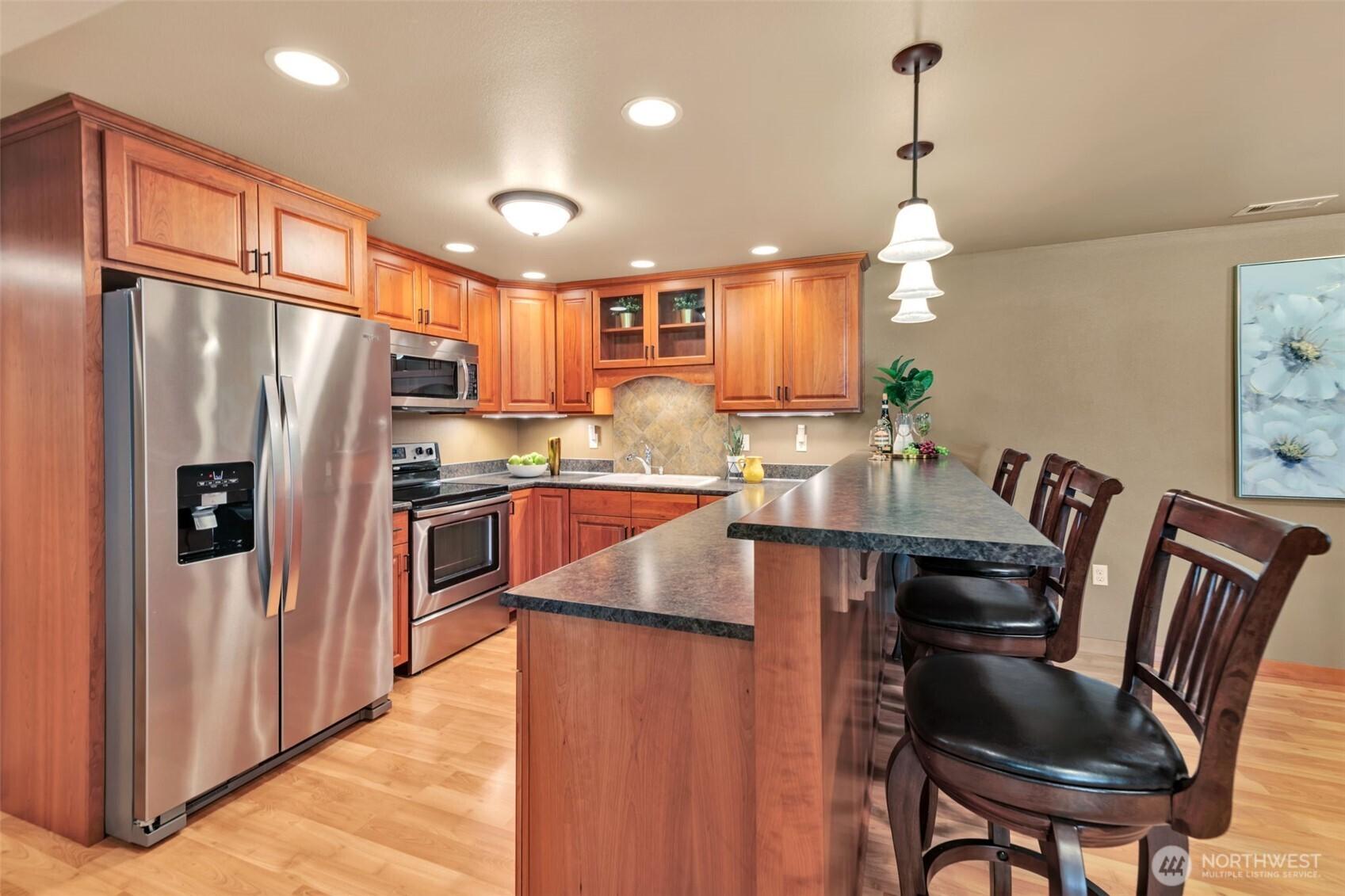 ENUMCLAW, Washington, 98022, United States, 4 Bedrooms Bedrooms, ,3 BathroomsBathrooms,Residential,For Sale,1785391