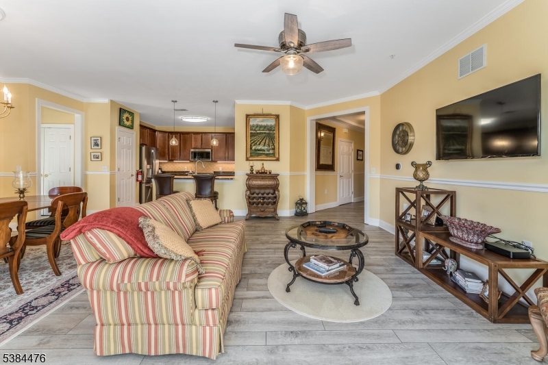 Franklin Twp., New Jersey, 08873, United States, 2 Bedrooms Bedrooms, ,2 BathroomsBathrooms,Residential,For Sale,1950649