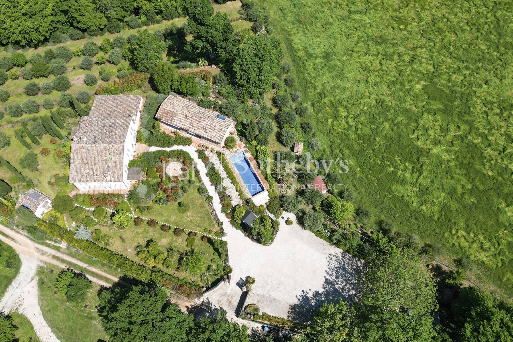  Elegant Farmhouse with Pool and Olive Grove - 物件實景