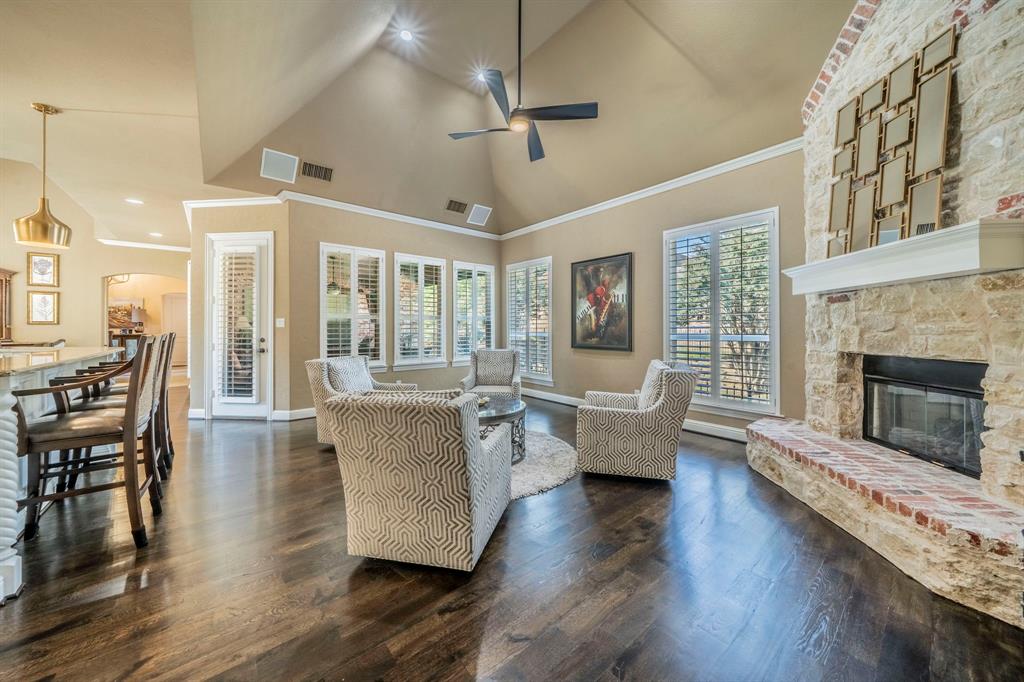 Bedford, Texas, 76021, United States, 3 Bedrooms Bedrooms, ,3 BathroomsBathrooms,Residential,For Sale,1983918