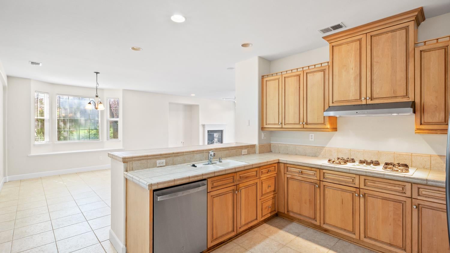 Sacramento, California, 95835, United States, 3 Bedrooms Bedrooms, ,3 BathroomsBathrooms,Residential,For Sale,1970680