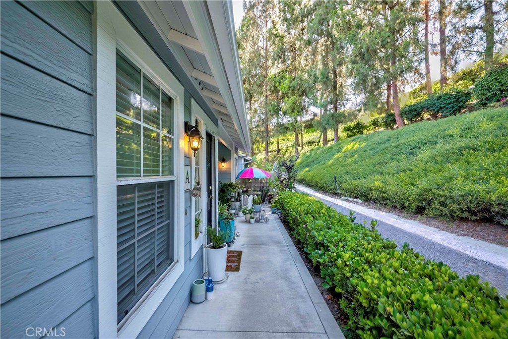 Aliso Viejo, California, 92656, United States, 2 Bedrooms Bedrooms, ,2 BathroomsBathrooms,Residential,For Sale,1901235