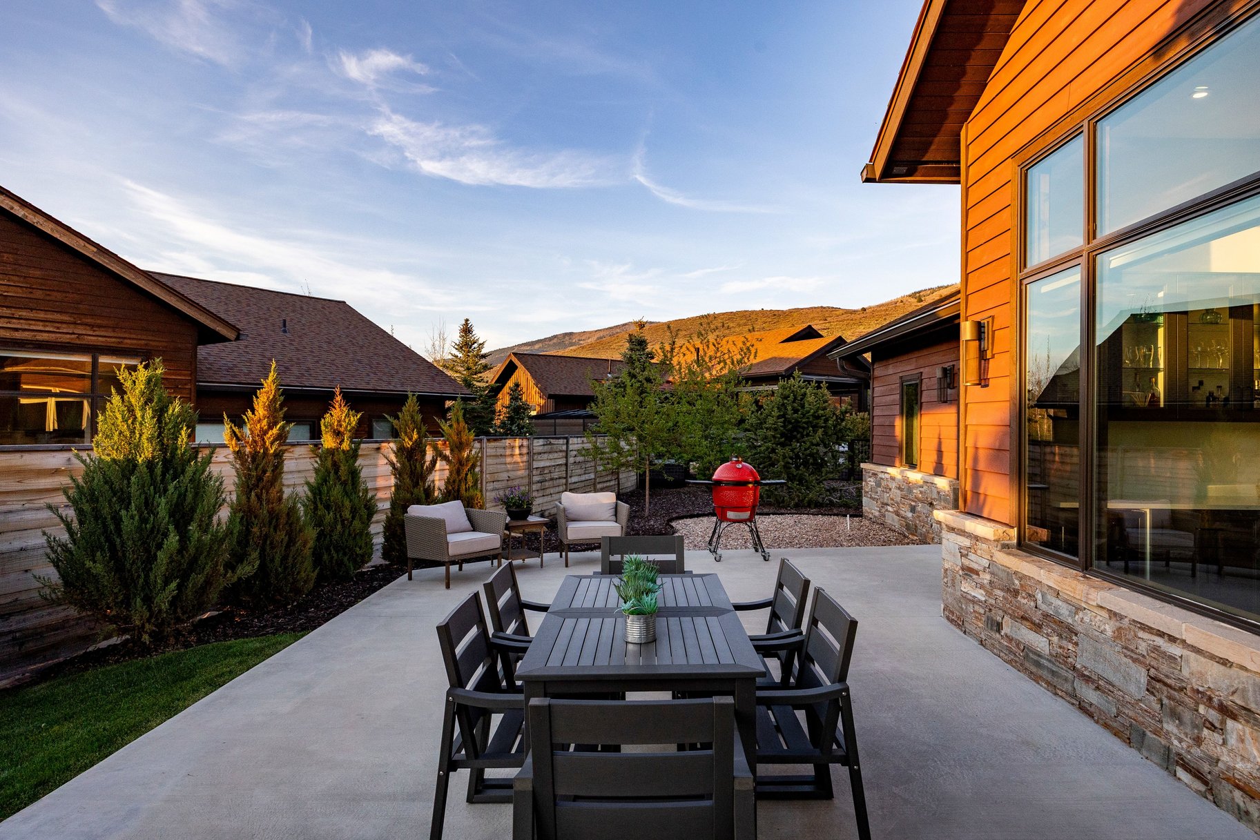  Summit Rambler At High Star Ranch With 3 Car Garage And Expansive Views - 物件實景