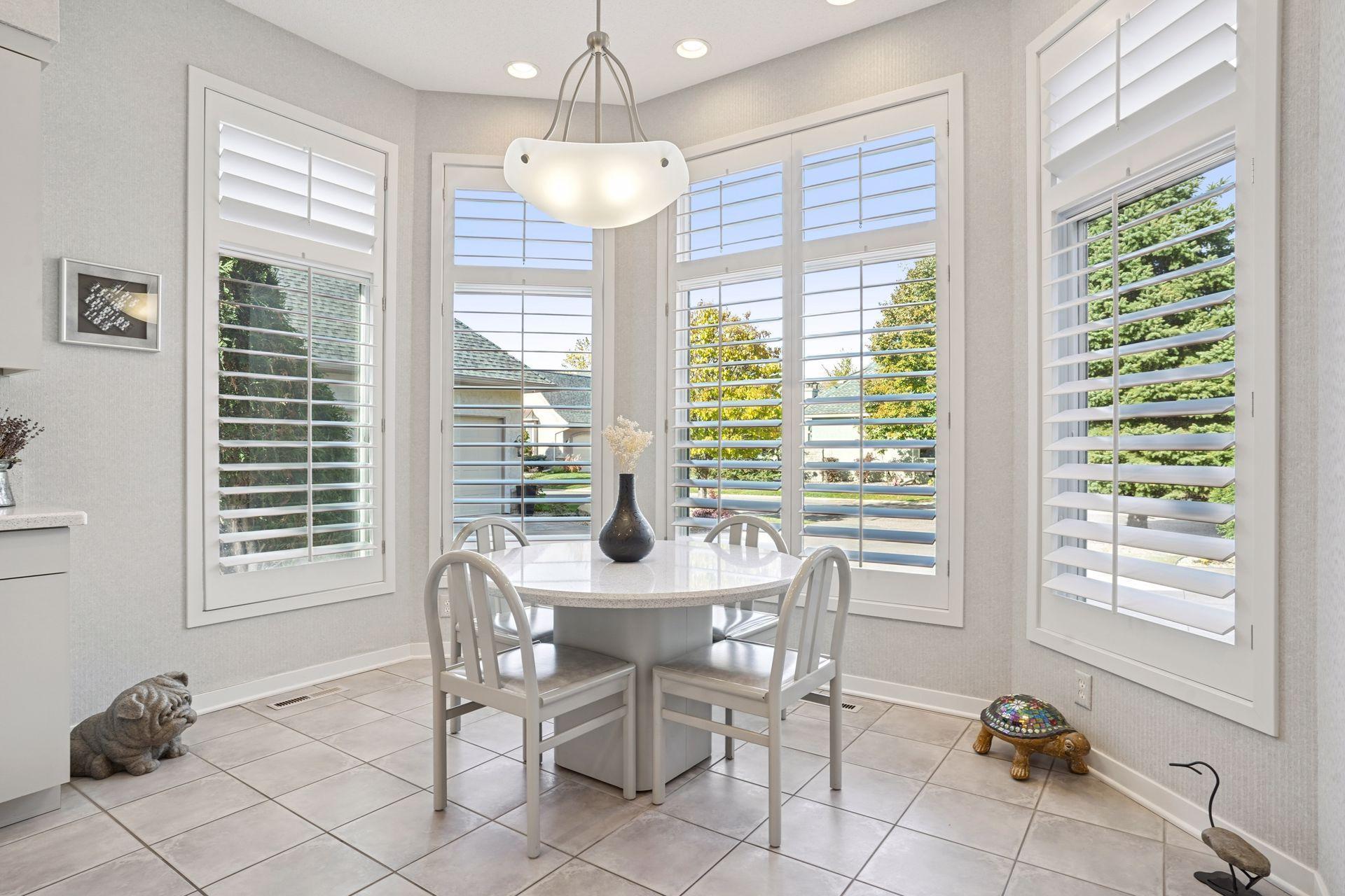 Lilydale, Minnesota, 55118, United States, 3 Bedrooms Bedrooms, ,3 BathroomsBathrooms,Residential,For Sale,1989452