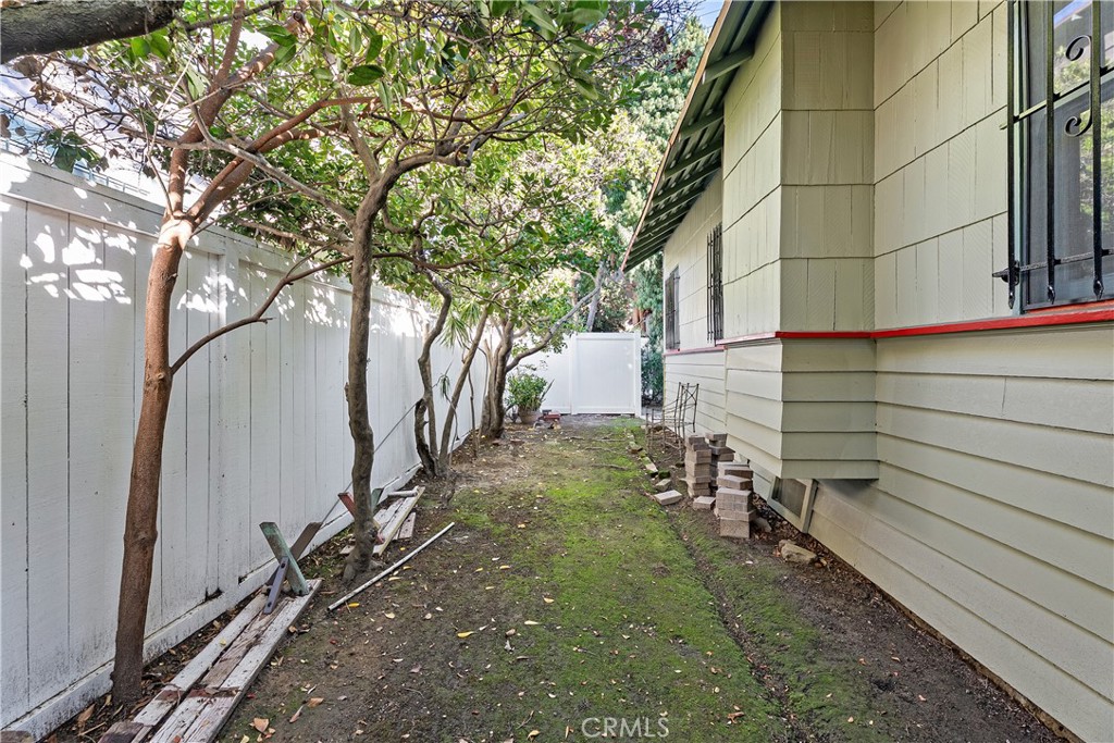 Long Beach, California, 90802, United States, 2 Bedrooms Bedrooms, ,1 BathroomBathrooms,Residential,For Sale,1985541