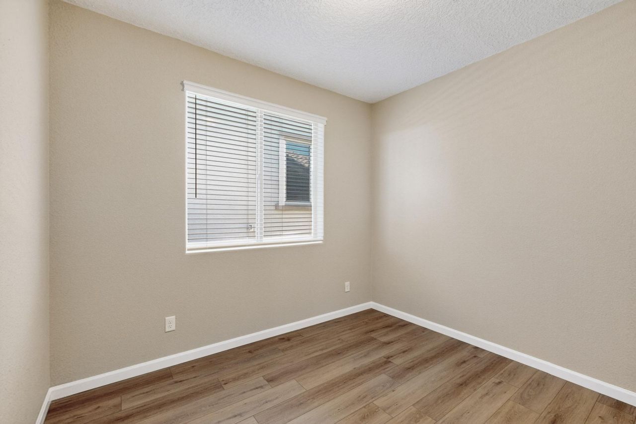 Albuquerque, New Mexico, 87120, United States, 3 Bedrooms Bedrooms, ,2 BathroomsBathrooms,Residential,For Sale,1996094