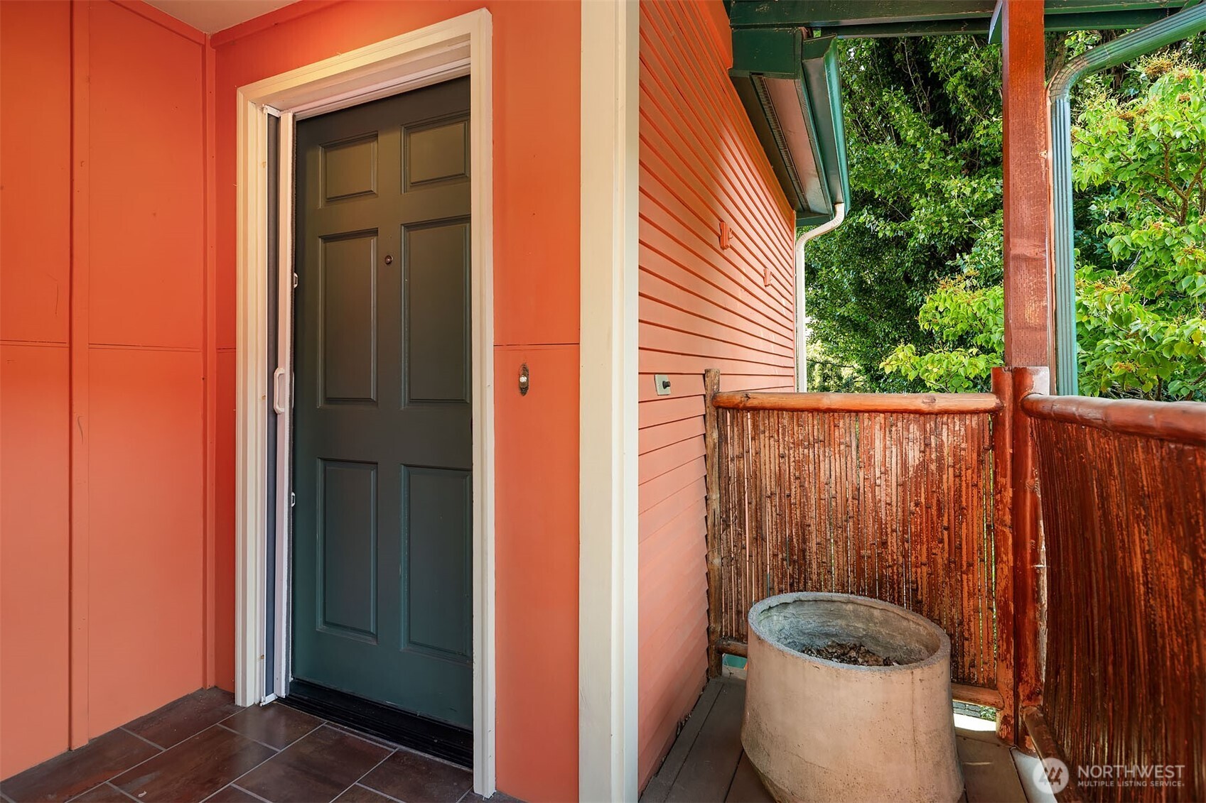 Seattle, Washington, 98112, United States, 2 Bedrooms Bedrooms, ,1 BathroomBathrooms,Residential,For Sale,1907246