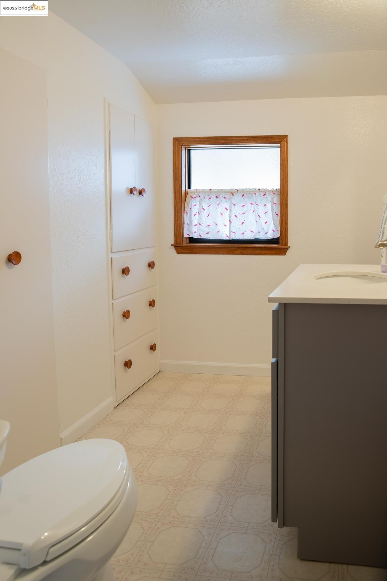 Twain Harte, California, 95383, United States, 3 Bedrooms Bedrooms, ,2 BathroomsBathrooms,Residential,For Sale,1976864