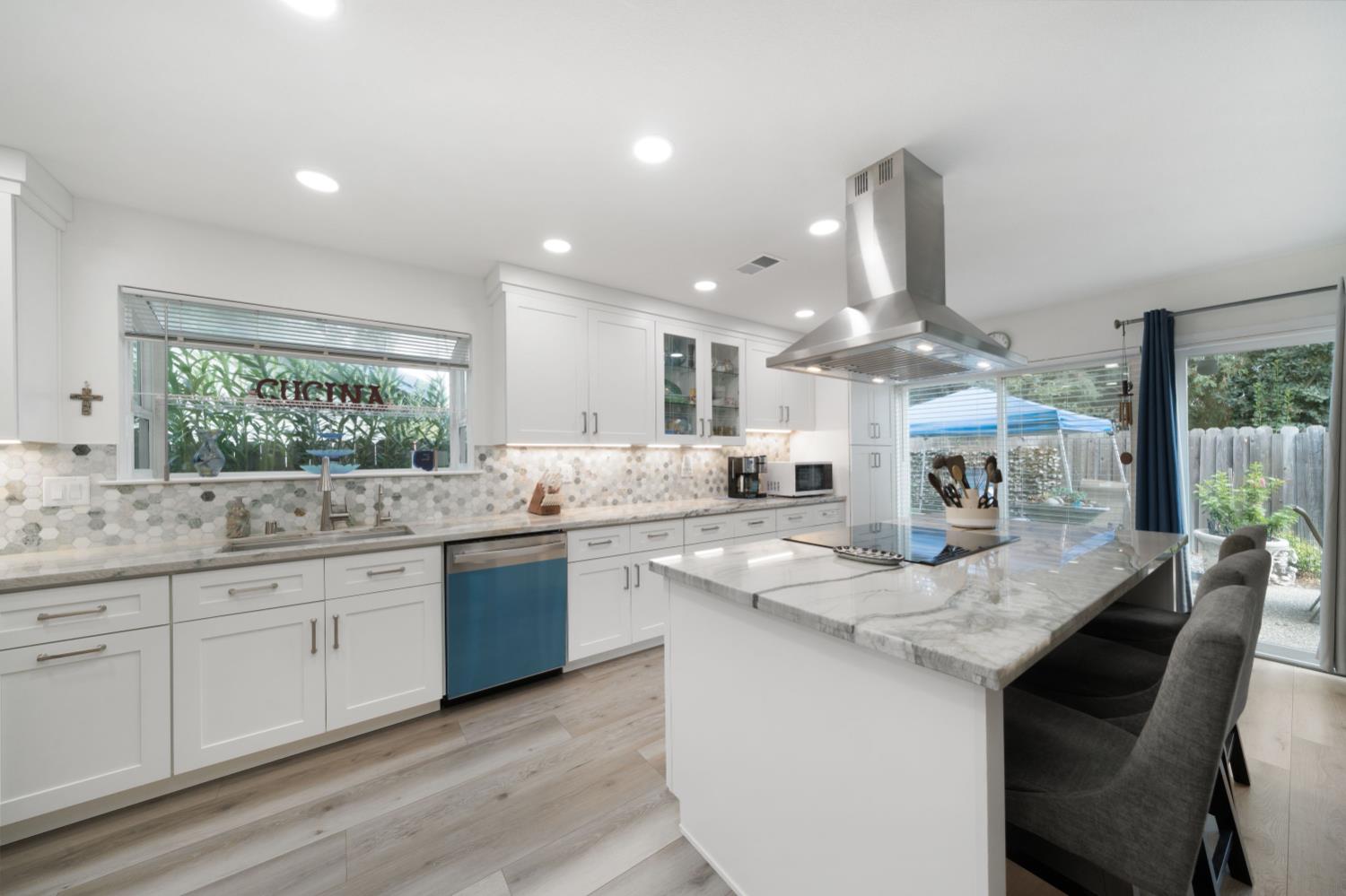 Orangevale, California, 95662, United States, 4 Bedrooms Bedrooms, ,2 BathroomsBathrooms,Residential,For Sale,1989323