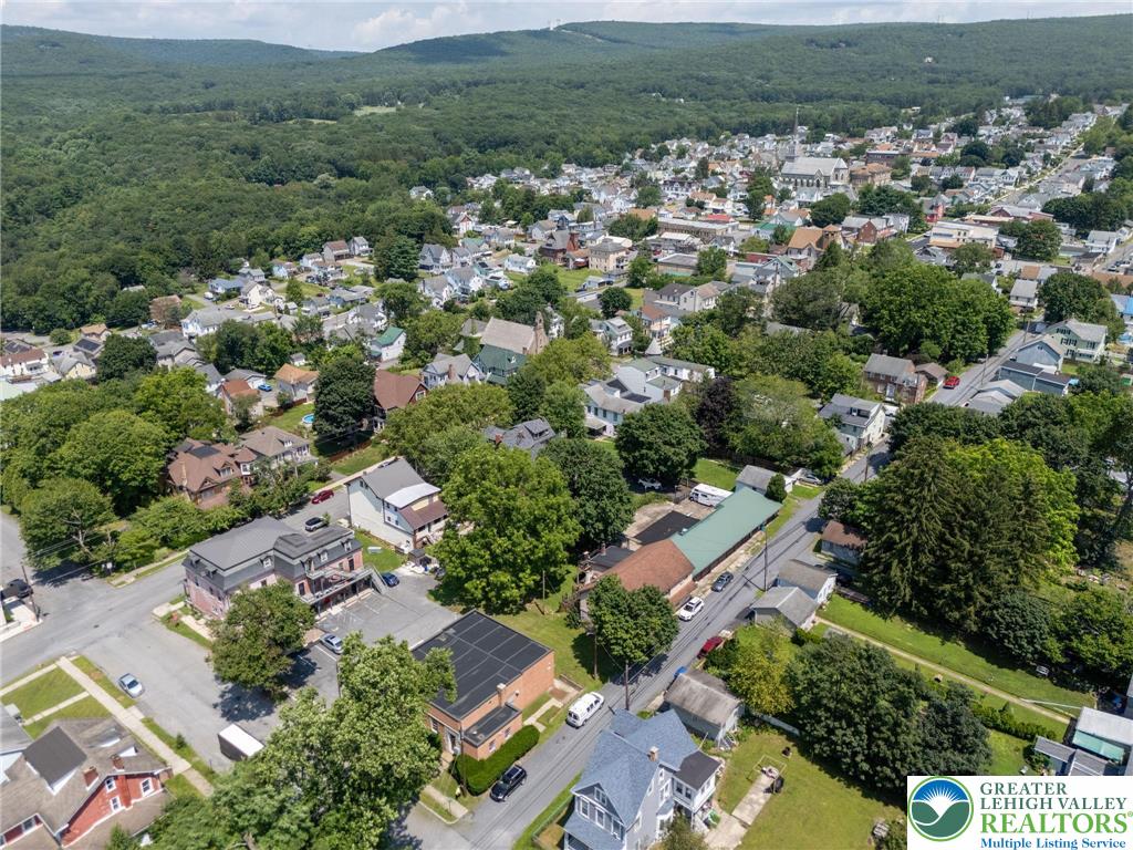 Jim Thorpe Boro, Pennsylvania, 18229, United States, 7 Bedrooms Bedrooms, ,3 BathroomsBathrooms,Residential,For Sale,1903669