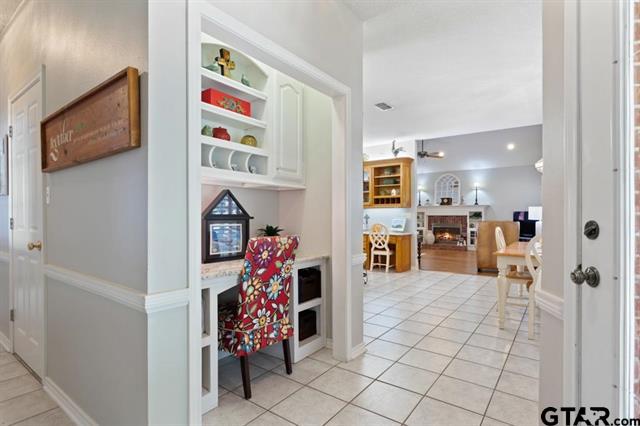 Lindale, Texas, 75771, United States, 3 Bedrooms Bedrooms, ,3 BathroomsBathrooms,Residential,For Sale,1995142