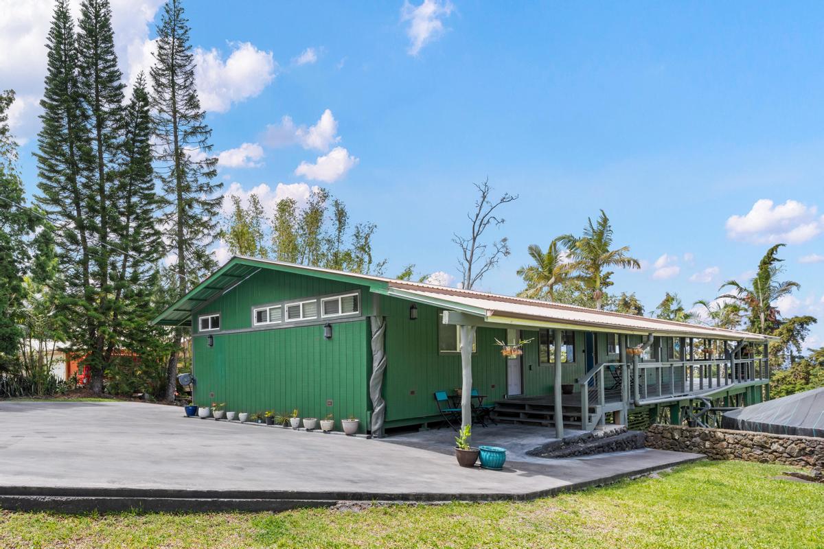 Captain Cook, Hawaii, 96704, United States, 4 Bedrooms Bedrooms, ,3 BathroomsBathrooms,Residential,For Sale,1848181