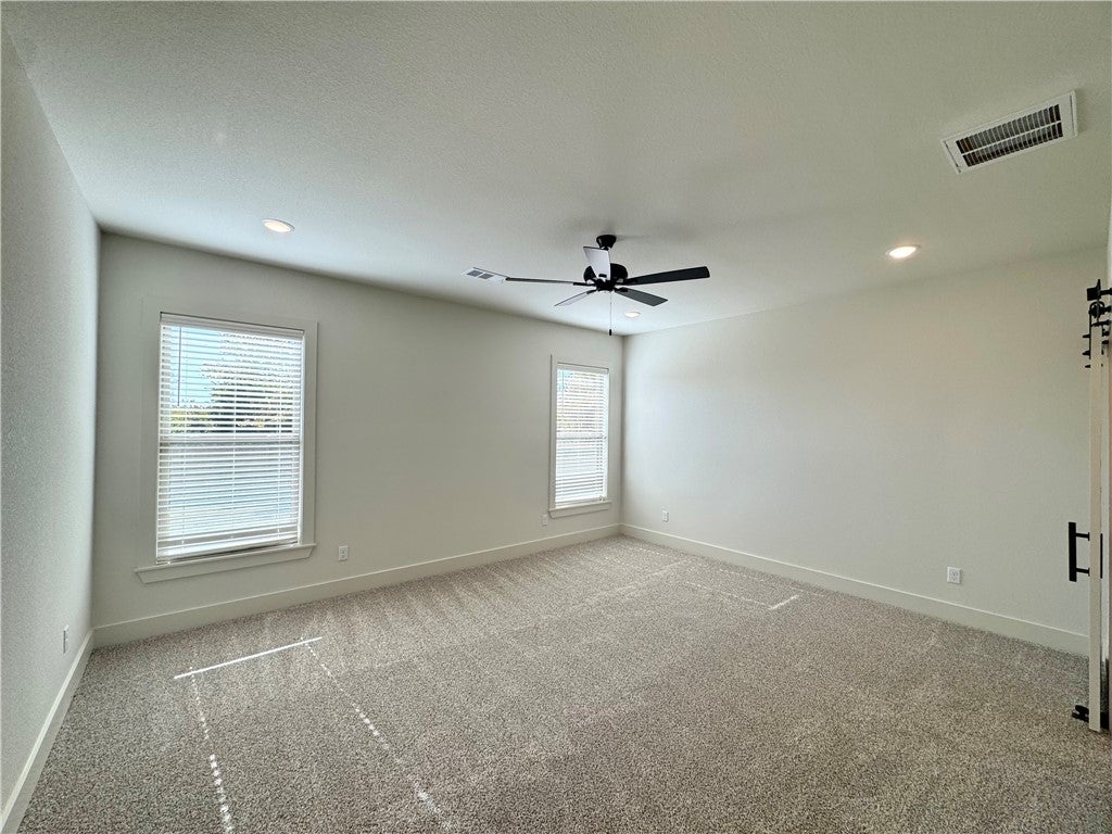 Rogers, Arkansas, 72758, United States, 5 Bedrooms Bedrooms, ,3 BathroomsBathrooms,Residential,For Sale,2002249