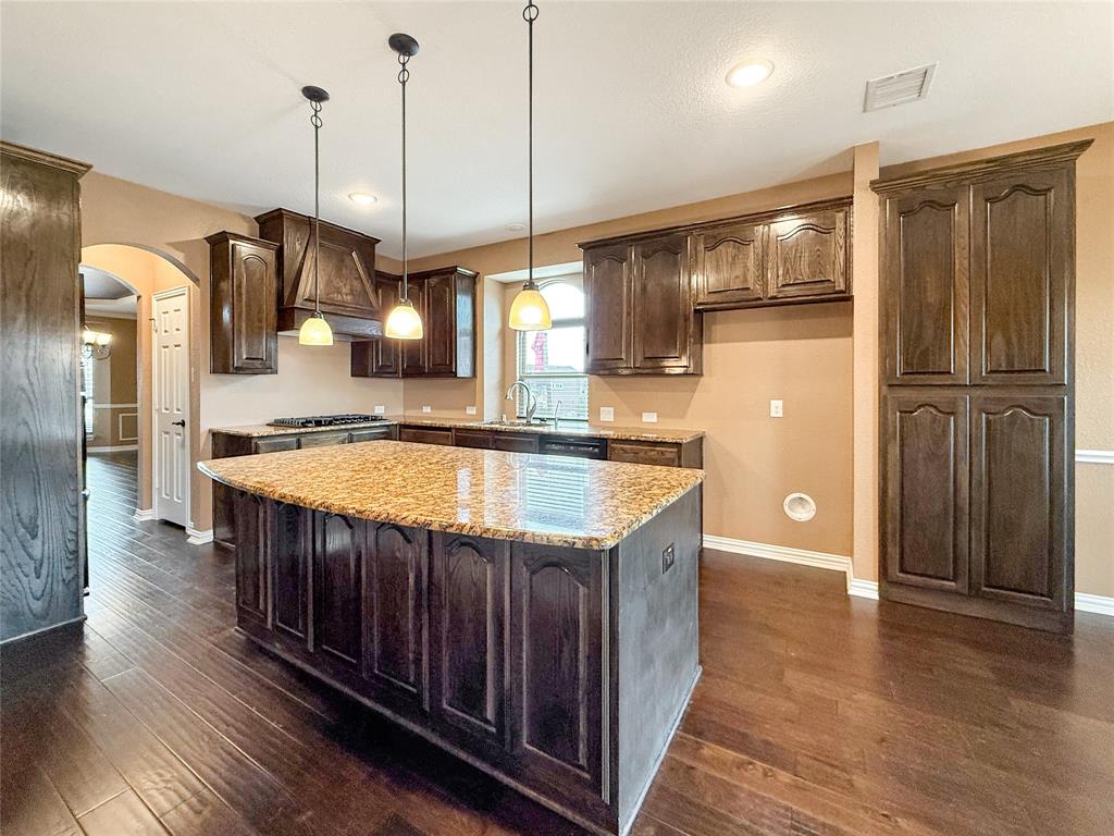 Forney, Texas, 75126, United States, 5 Bedrooms Bedrooms, ,4 BathroomsBathrooms,Residential,For Sale,1736968