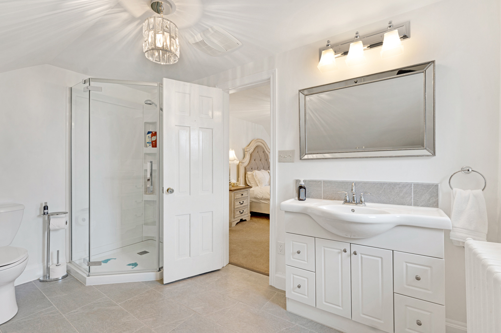 Drummond-North Elmsley, Ontario, K7H0G5, CA, 8 Bedrooms Bedrooms, ,7 BathroomsBathrooms,Residential,For Sale,1991661