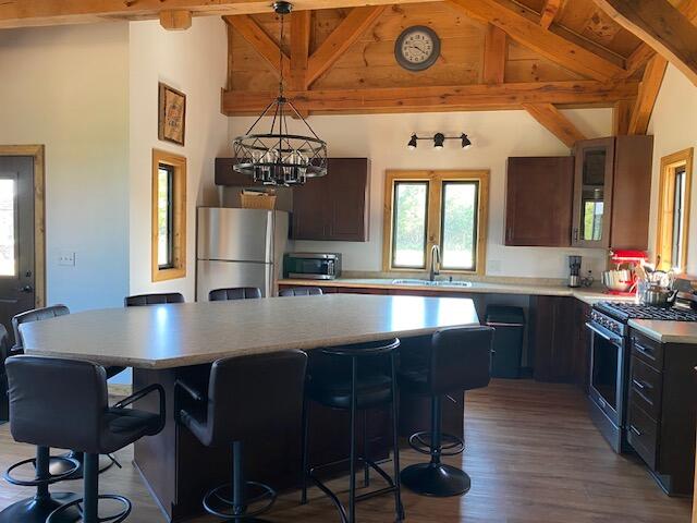 Galena, Missouri, 65656, United States, 4 Bedrooms Bedrooms, ,3 BathroomsBathrooms,Residential,For Sale,1921688