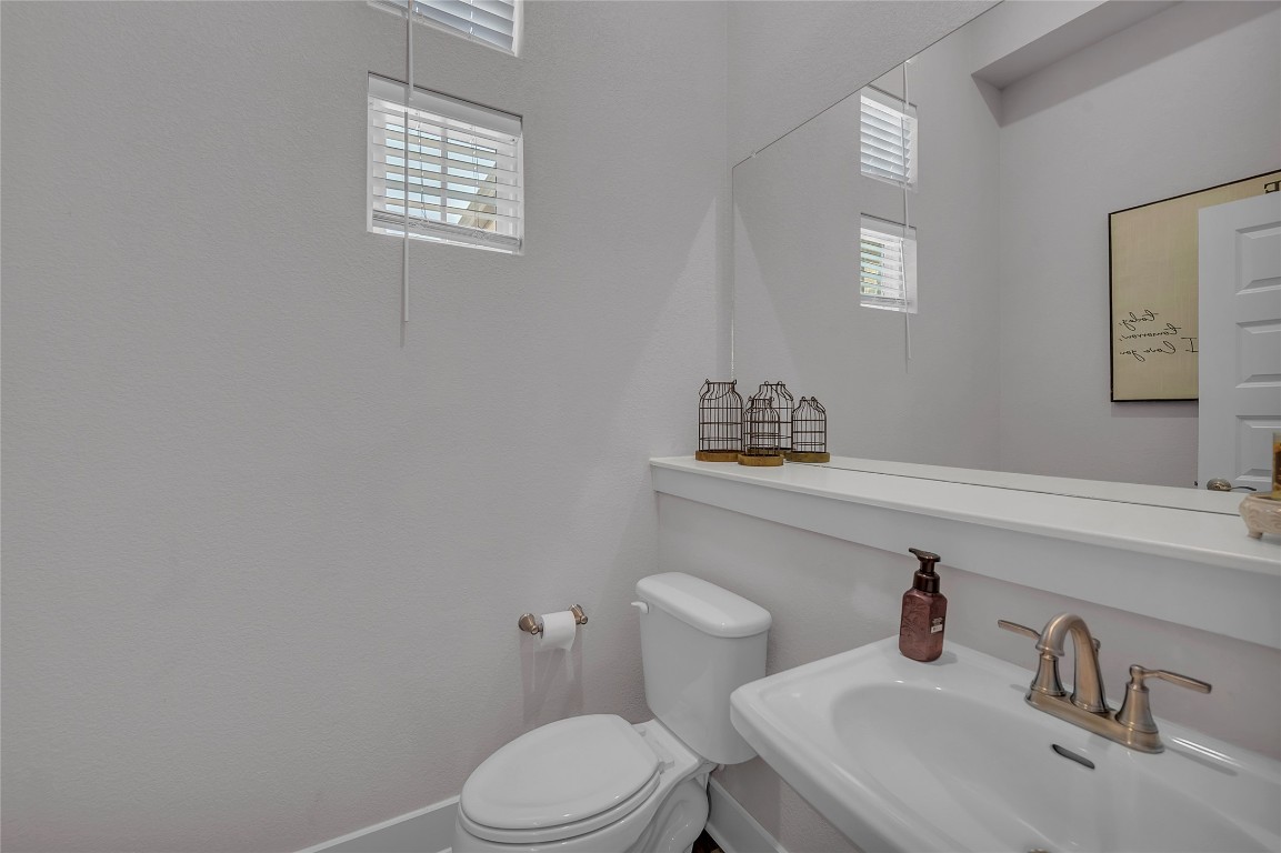 Georgetown, Texas, 78628, United States, 5 Bedrooms Bedrooms, ,5 BathroomsBathrooms,Residential,For Sale,1969205