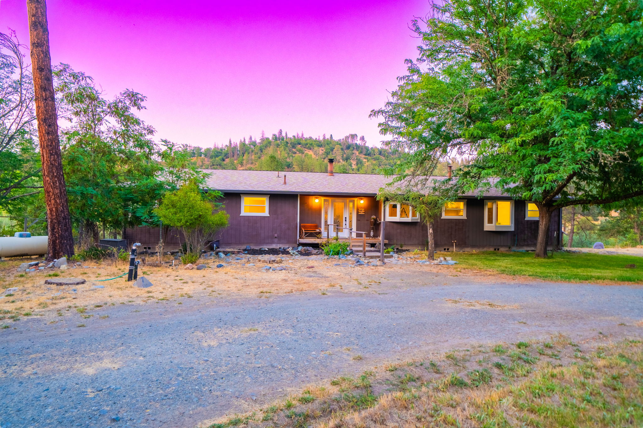 Lewiston, California, 96052, United States, 3 Bedrooms Bedrooms, ,3 BathroomsBathrooms,Residential,For Sale,1937334