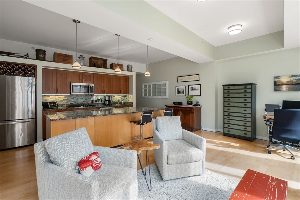 Boston, Massachusetts, 02118, United States, 1 Bedroom Bedrooms, ,1 BathroomBathrooms,Residential,For Sale,1950735