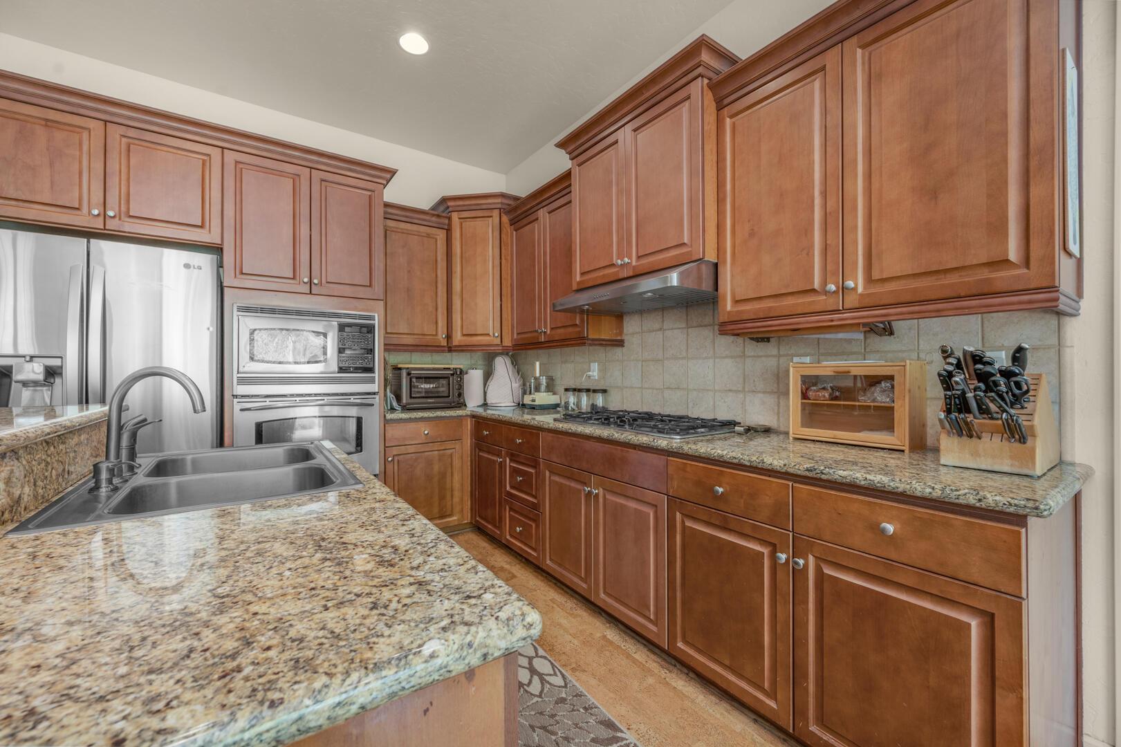 Visalia, California, 93291, United States, 4 Bedrooms Bedrooms, ,3 BathroomsBathrooms,Residential,For Sale,2009986