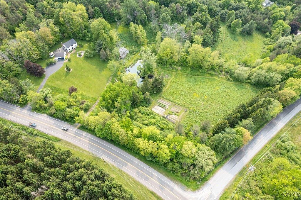 Jamesville, New York, 13078, United States, 4 Bedrooms Bedrooms, ,4 BathroomsBathrooms,Residential,For Sale,1829138