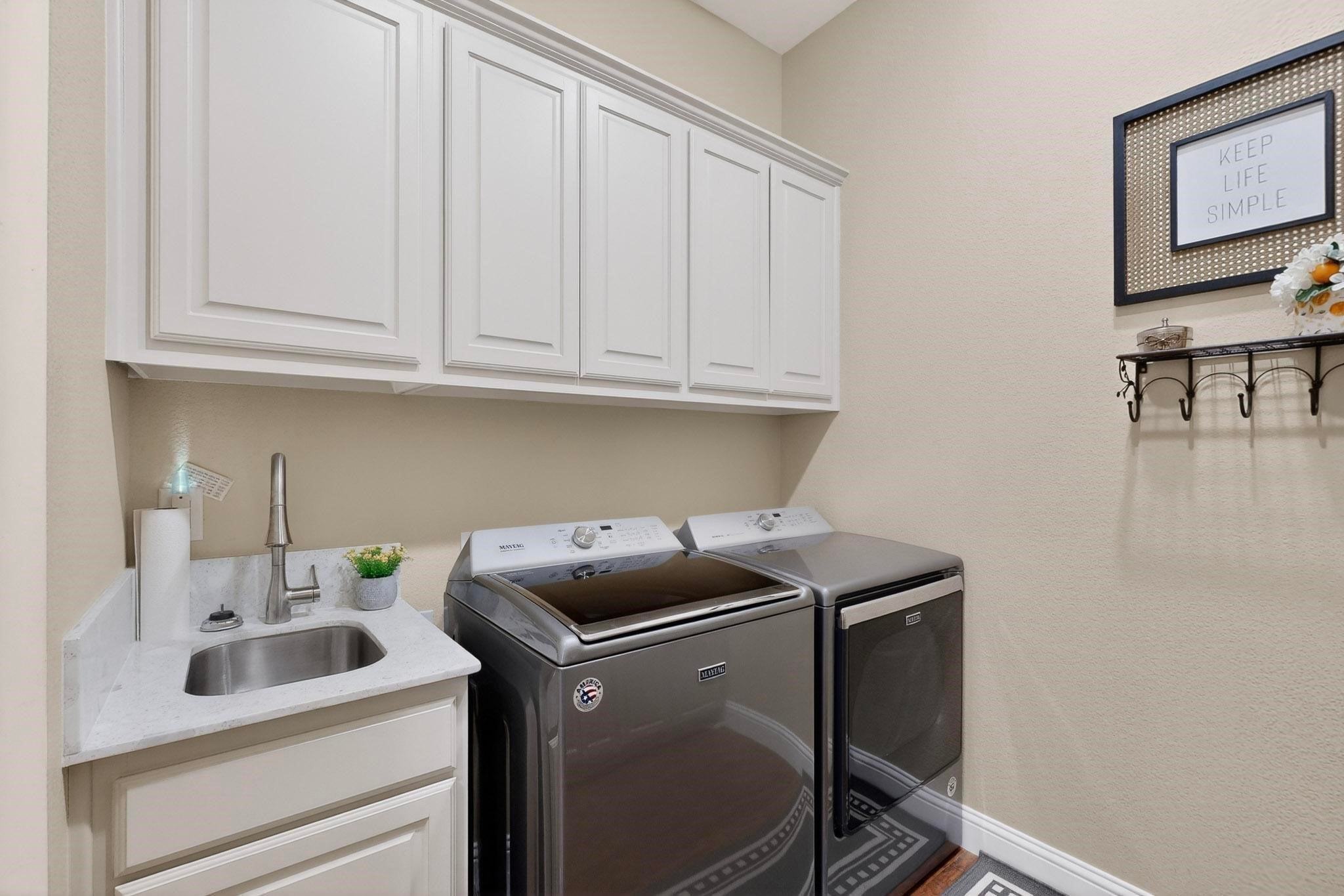 Cedar Hill, Texas, 75104, United States, 3 Bedrooms Bedrooms, ,4 BathroomsBathrooms,Residential,For Sale,1999299