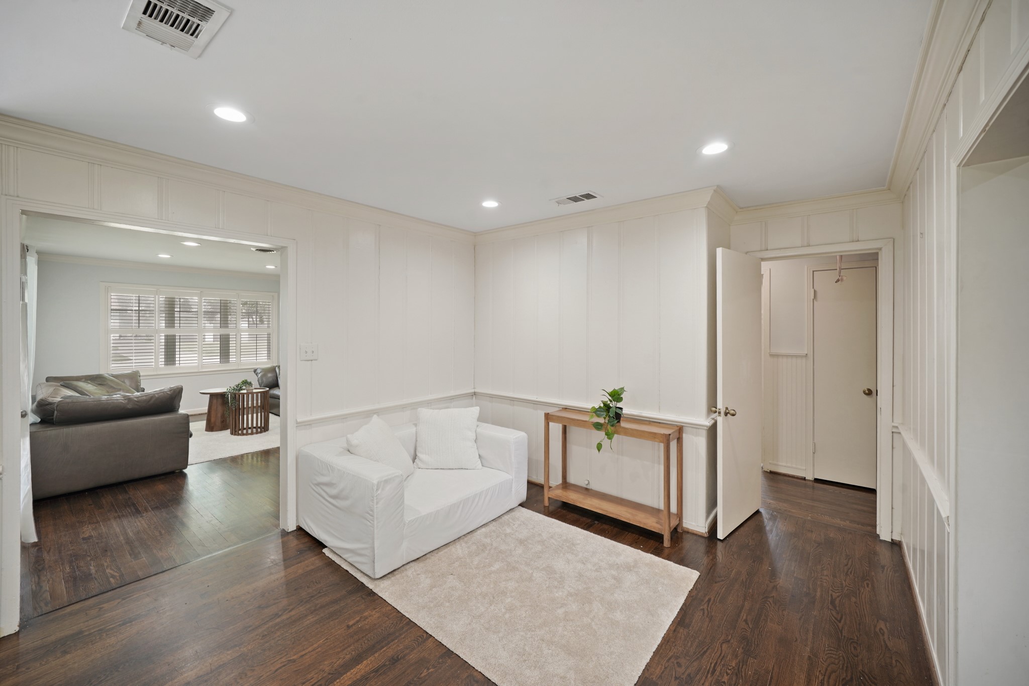Bellaire, Texas, 77401, United States, 3 Bedrooms Bedrooms, ,2 BathroomsBathrooms,Residential,For Sale,1942222