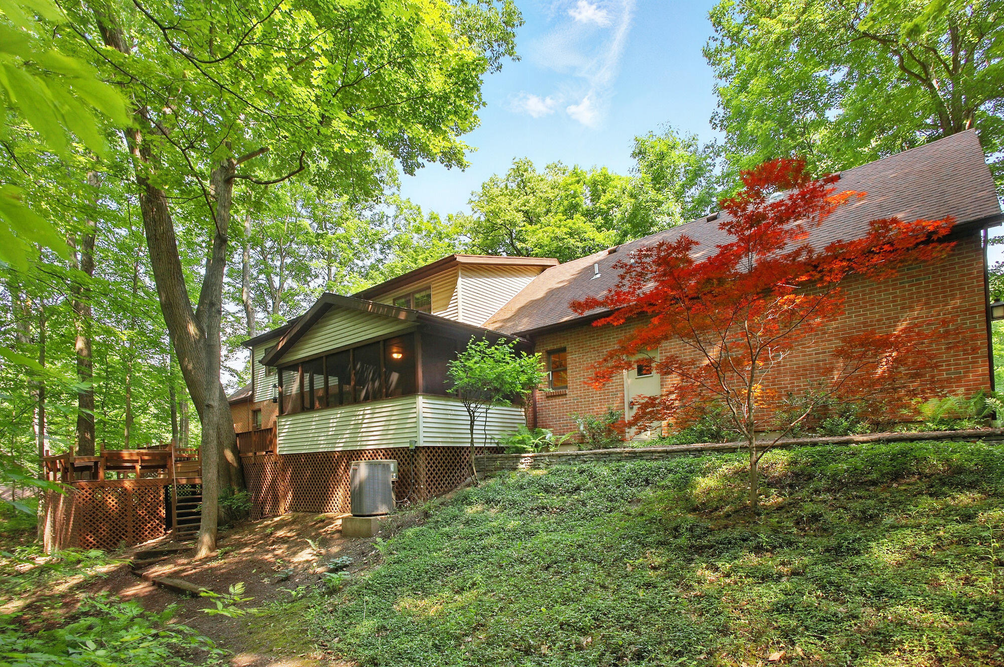 Springfield, Ohio, 45504, United States, 4 Bedrooms Bedrooms, ,3 BathroomsBathrooms,Residential,For Sale,1927340